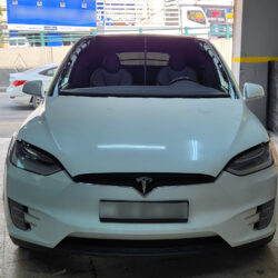 tesla x 2021 front view without windshield